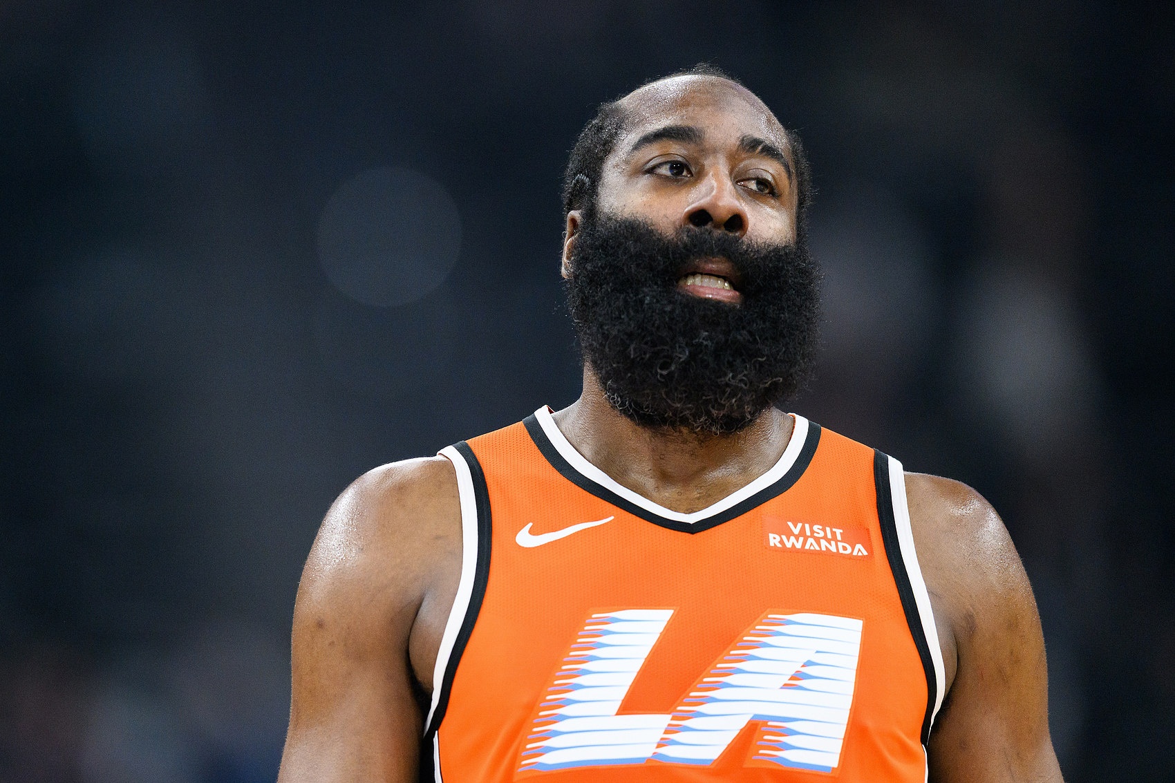 开云体育下载-外线开炮！哈登持球单打 连续撤步三分命中稳住局势